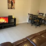 Cosy Home Near Hospital