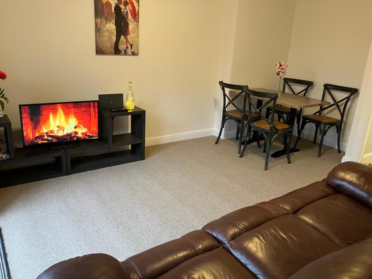 Cosy Near Hospital